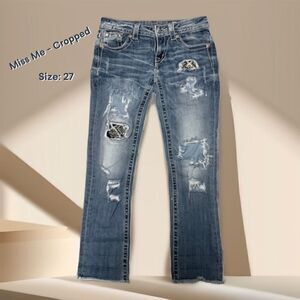 Miss Me Signature Frayed Ankle Jeans